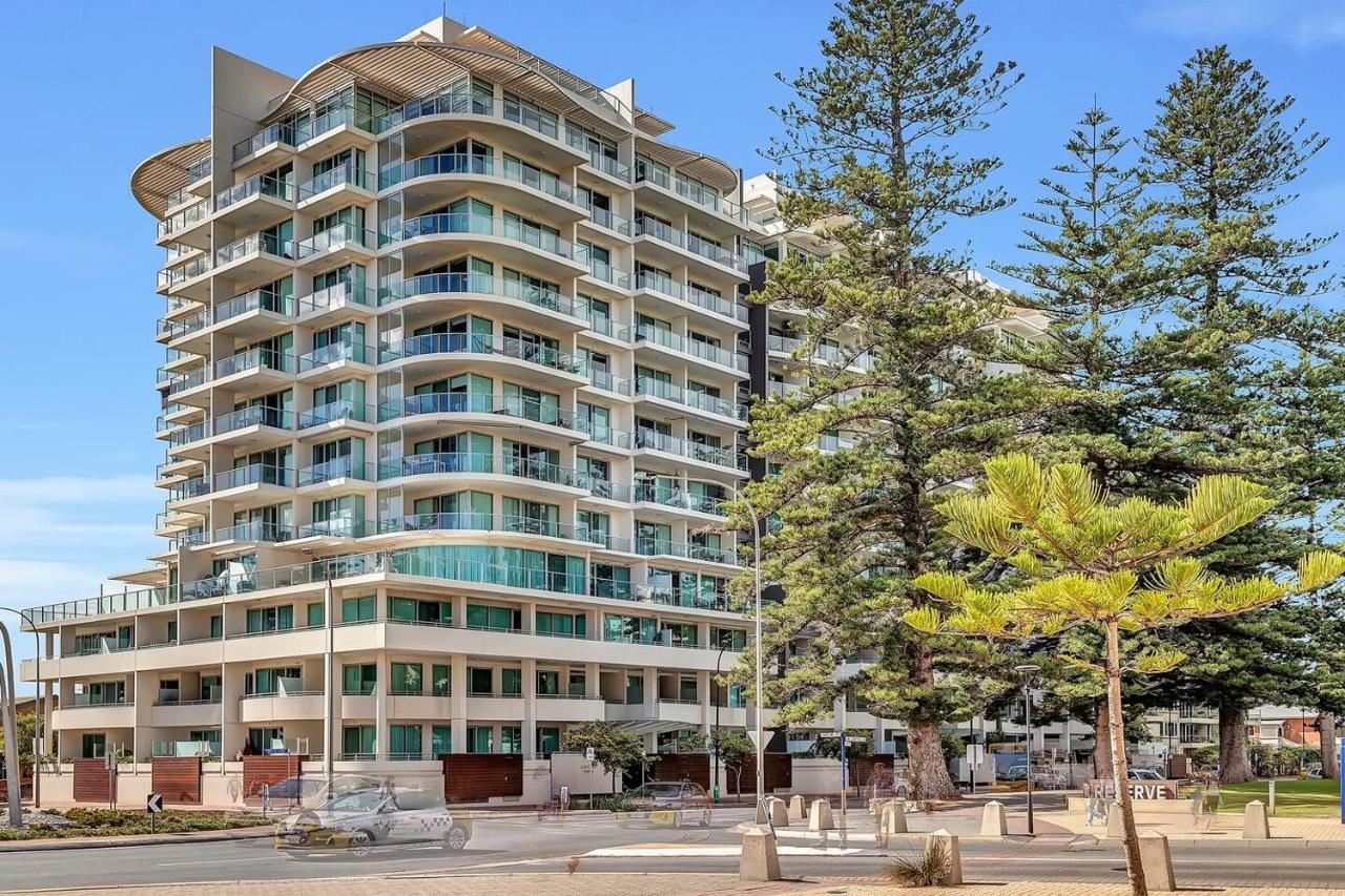 Waterfront Resort-Style Living At Glenelg Beach Adelaide Exterior foto